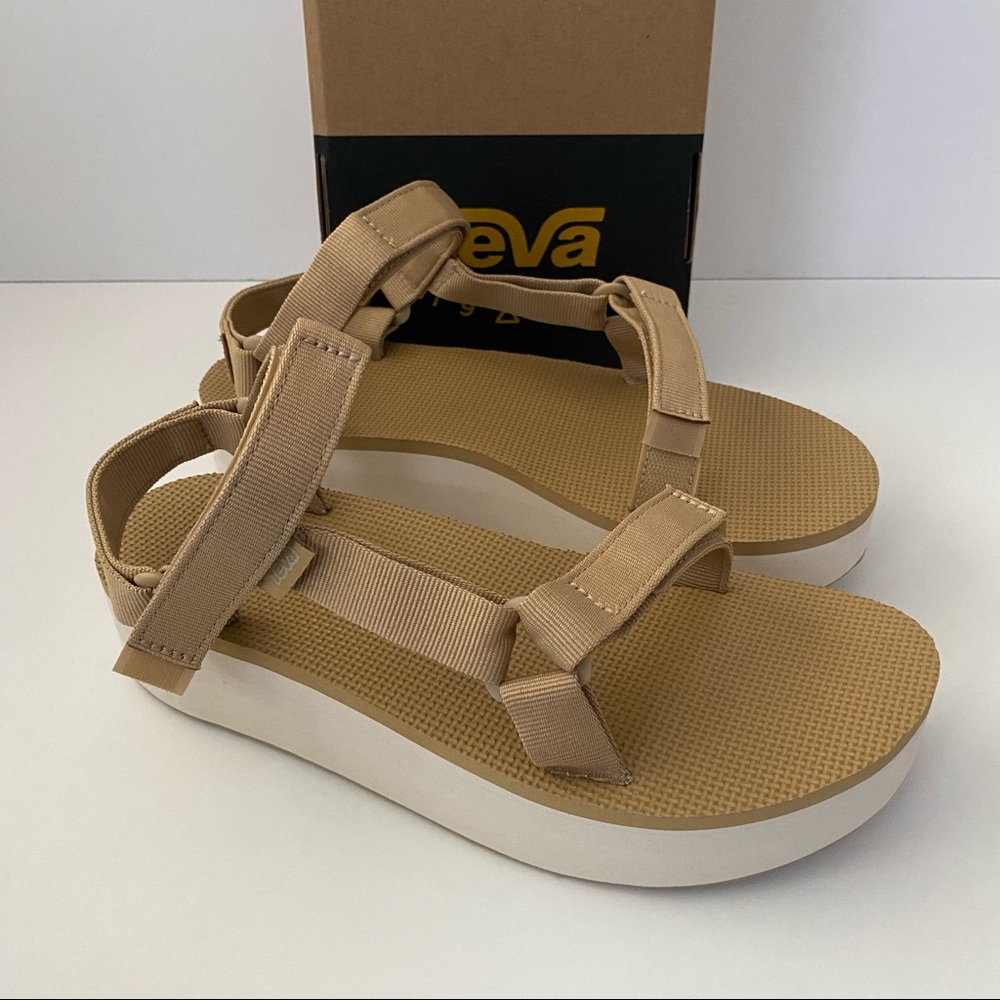 Teva Flatform Universal Sandals Lark - Picture 9 of 13